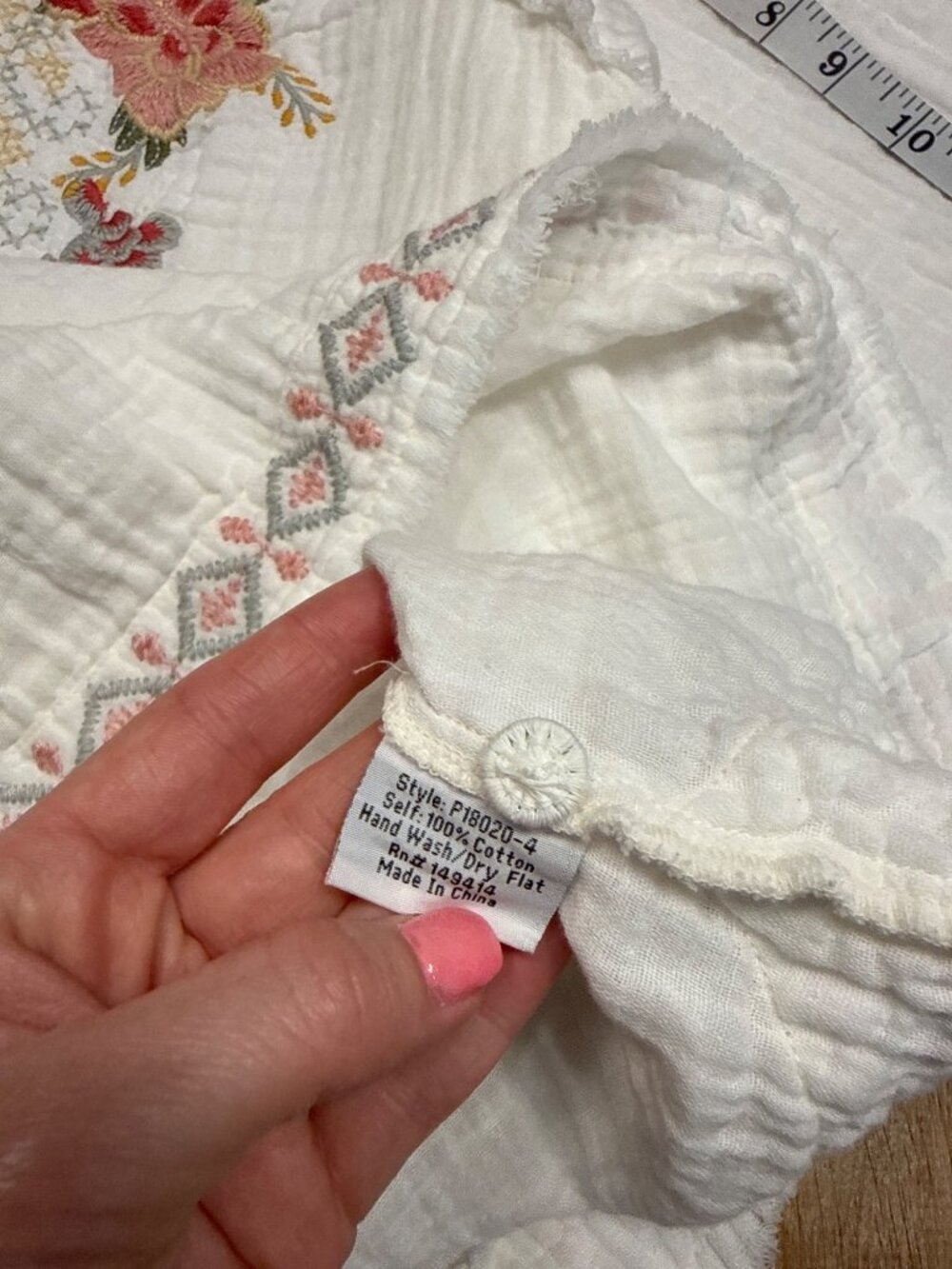 Johnny Was White Embroidered Gauze Blouse XL Boho Peasant Long Sleeve Cotton Top - Picture 8 of 10